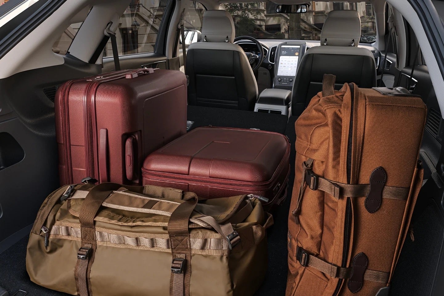 Cargo space in the 2022 Ford Edge Near Deridder, LA