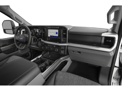 2026 Ford Super Duty F-350 (DRW) XLT