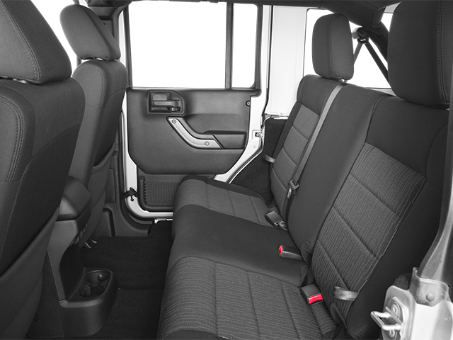 2013 Jeep Wrangler Unlimited Sahara 4WD