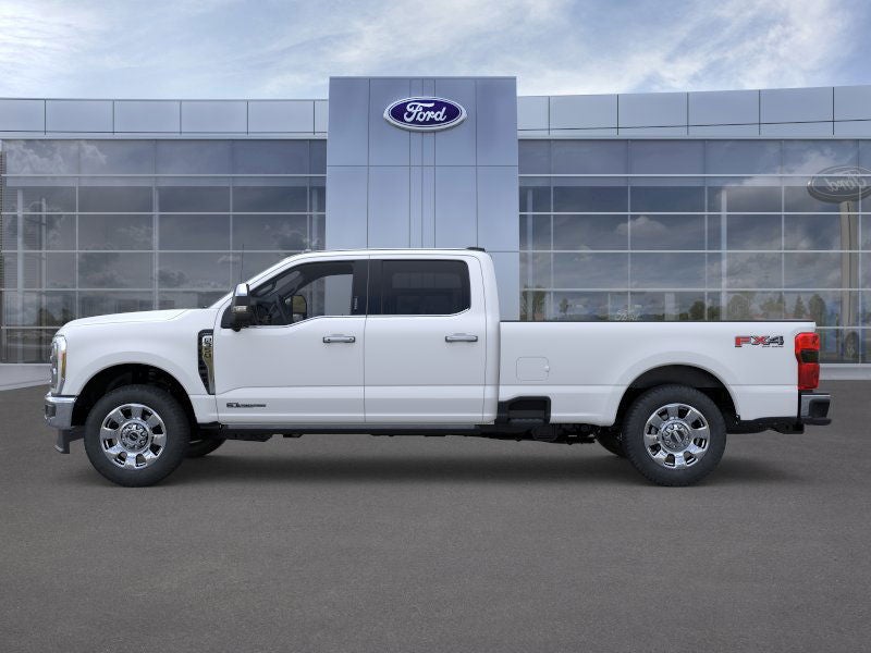 2026 Ford Super Duty F-350® Lariat®