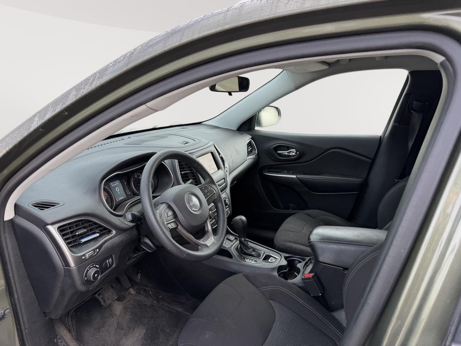 2019 Jeep Cherokee Latitude