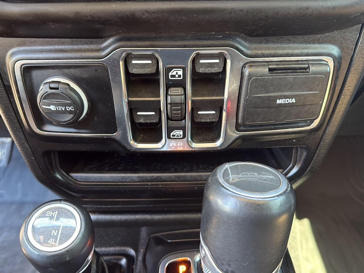 2022 Jeep Gladiator Overland