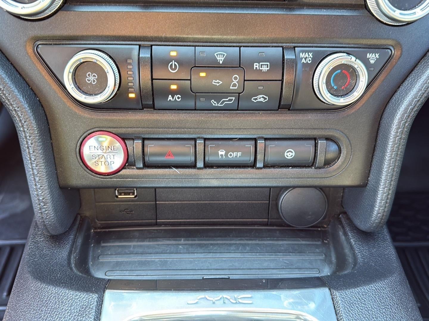 2020 Ford MUSTANG 2D COUPE