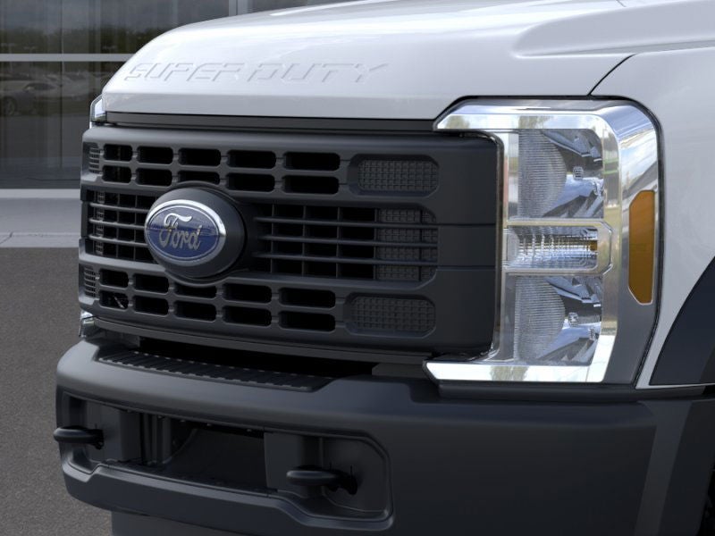 2025 Ford Super Duty F-550 DRW XL