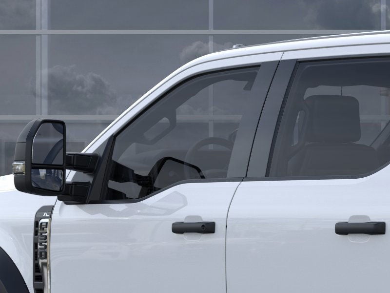 2026 Ford Super Duty F-550 DRW XL 4WD Crew Cab 179 WB 60 CA