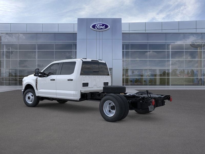 2026 Ford Super Duty F-350 (DRW) XL