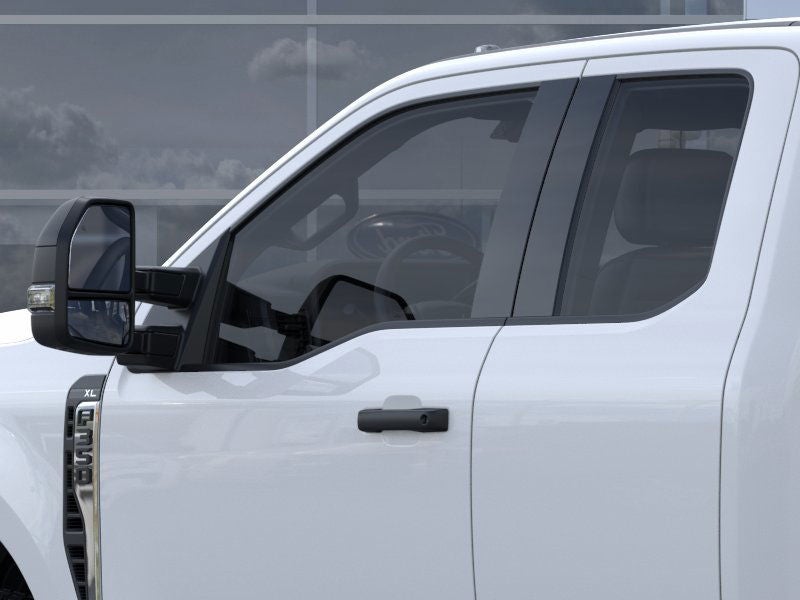 2026 Ford Super Duty F-350 (DRW) XL 4WD SuperCab 168 WB 60 CA