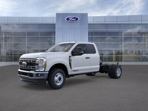 2025 Ford Super Duty F-350 (DRW) XL