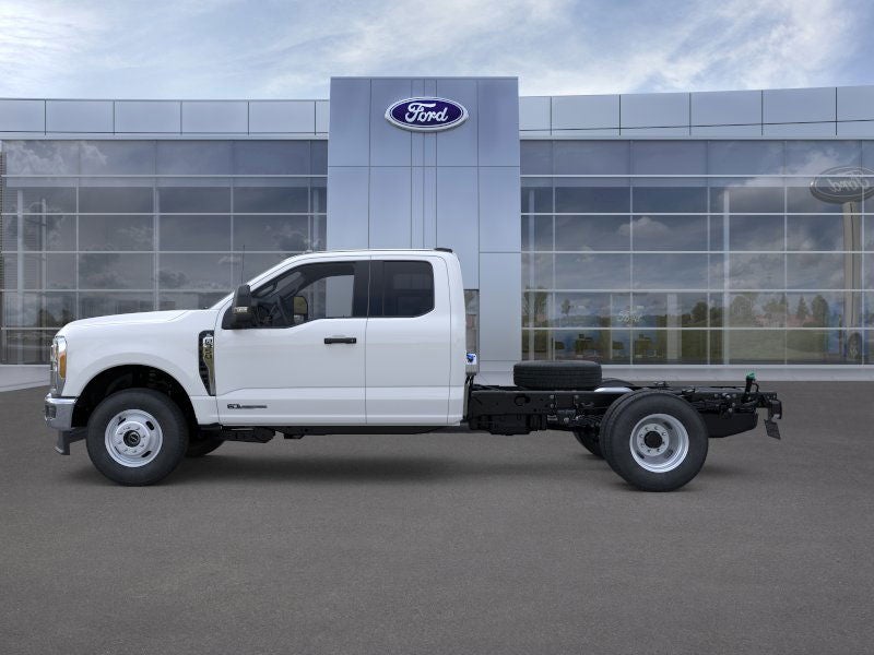 2025 Ford Super Duty F-350 (DRW) XL