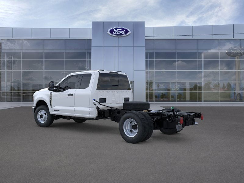 2025 Ford Super Duty F-350 (DRW) XL