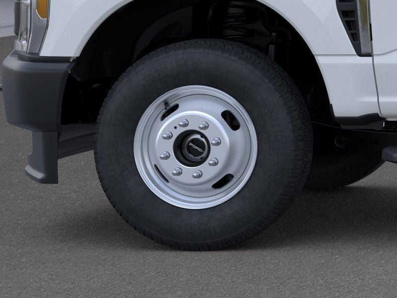 2025 Ford Super Duty F-350 (DRW) XL