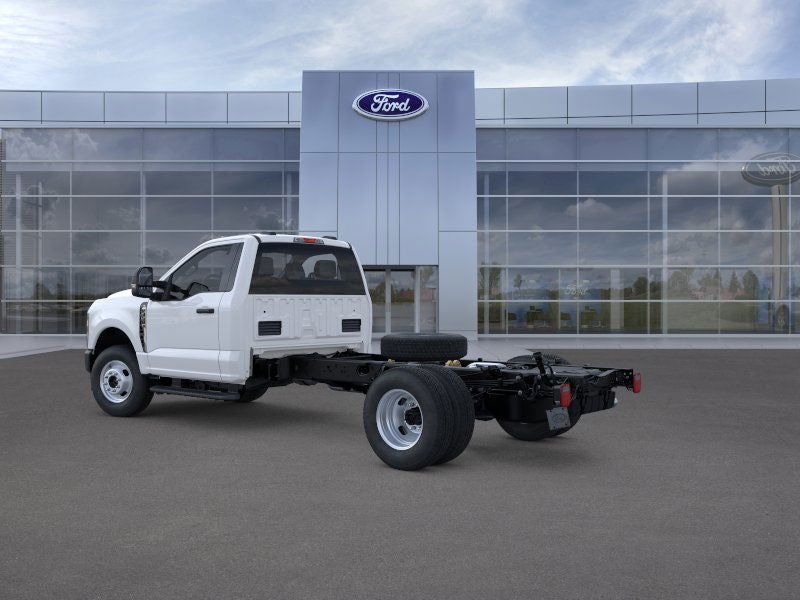 2026 Ford Super Duty F-350 (DRW) XL 4WD Reg Cab 145 WB 60 CA