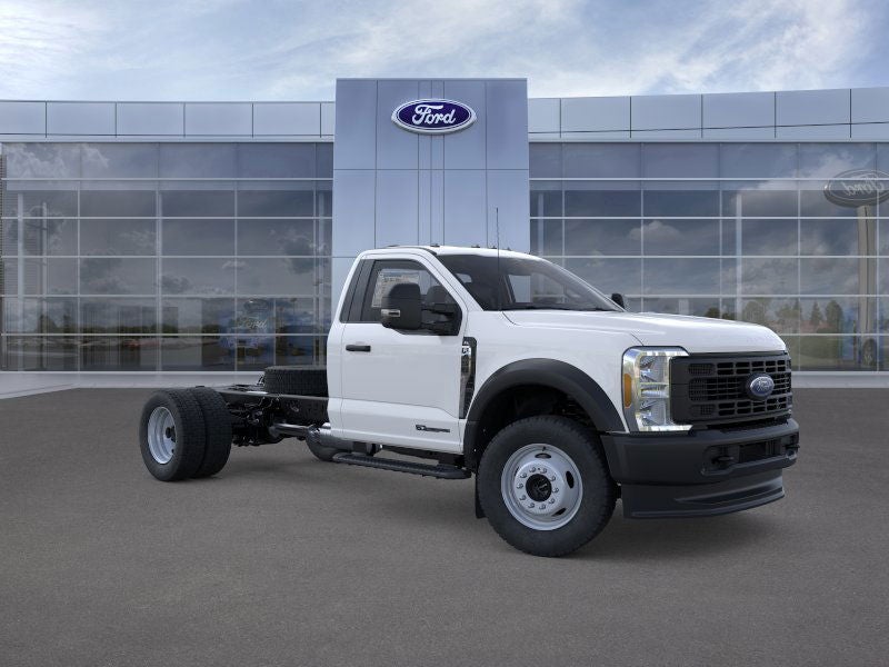 2026 Ford Super Duty F-450 (DRW) XL 4WD Reg Cab 145 WB 60 CA
