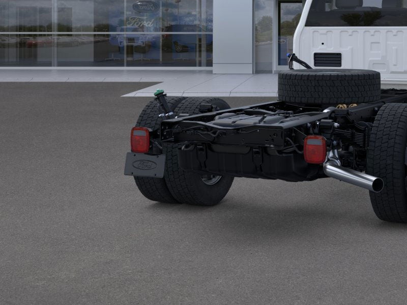 2026 Ford Super Duty F-550 DRW XL 4WD Reg Cab 145 WB 60 CA