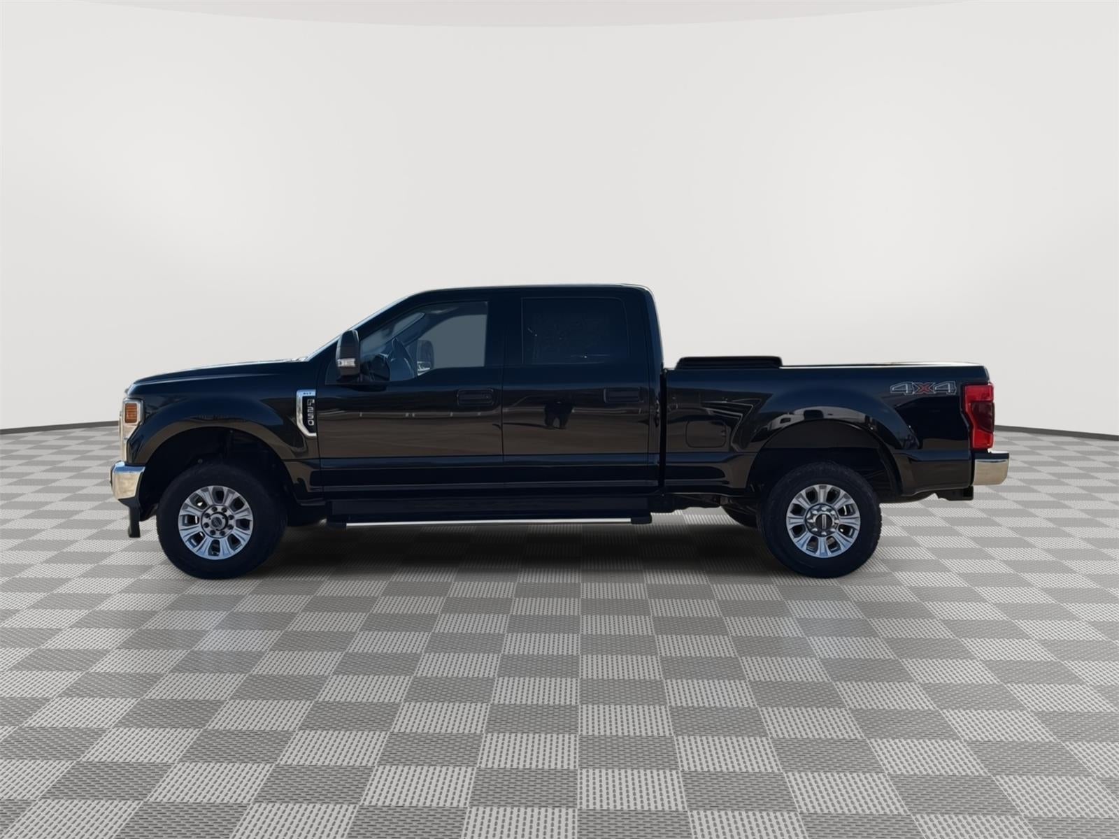 2022 Ford Super Duty F-250 XLT