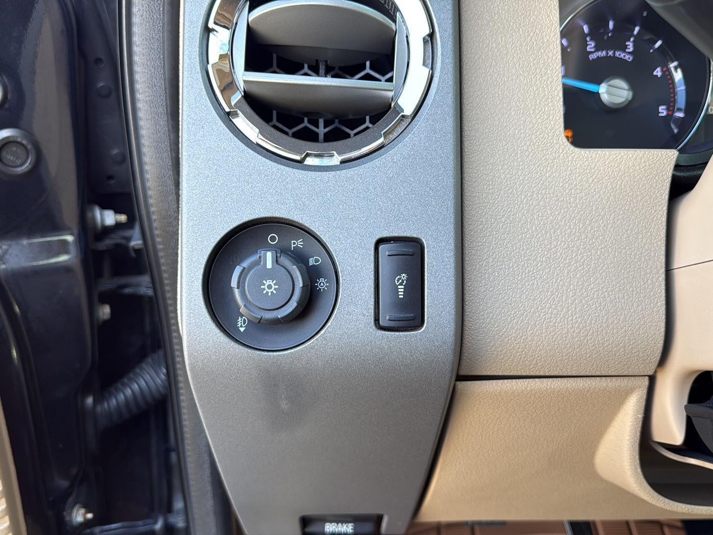 2011 Ford Super Duty F-250 King Ranch