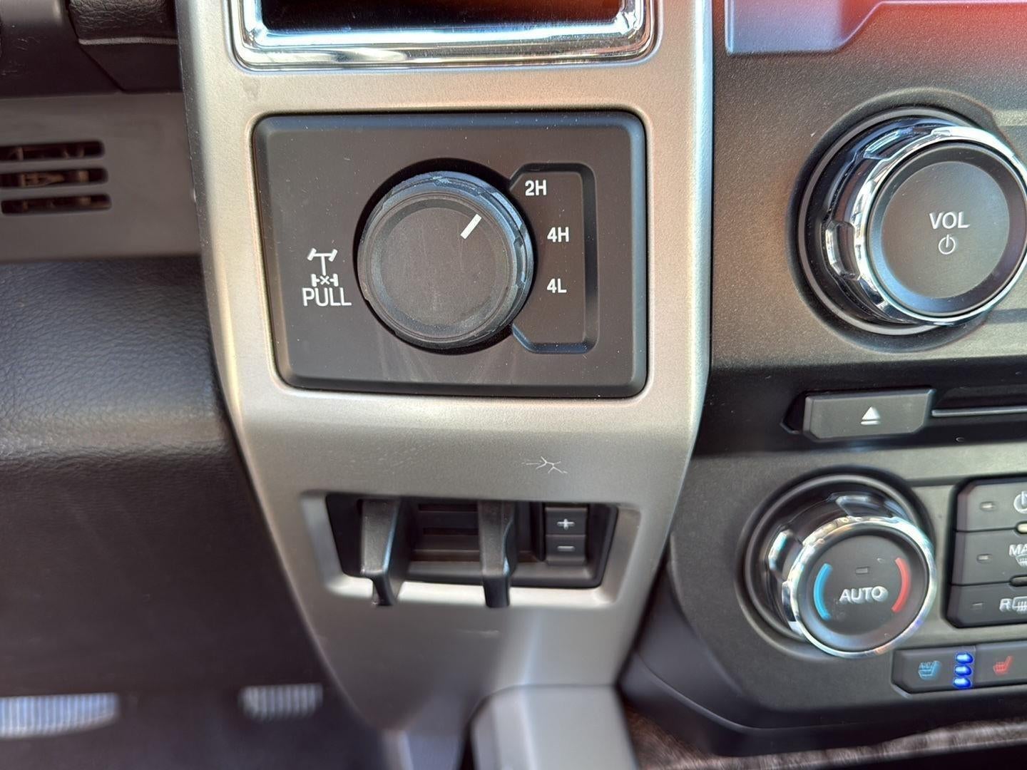 2017 Ford Super Duty F-250 Lariat