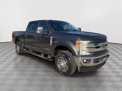 2017 Ford Super Duty F-250 Lariat