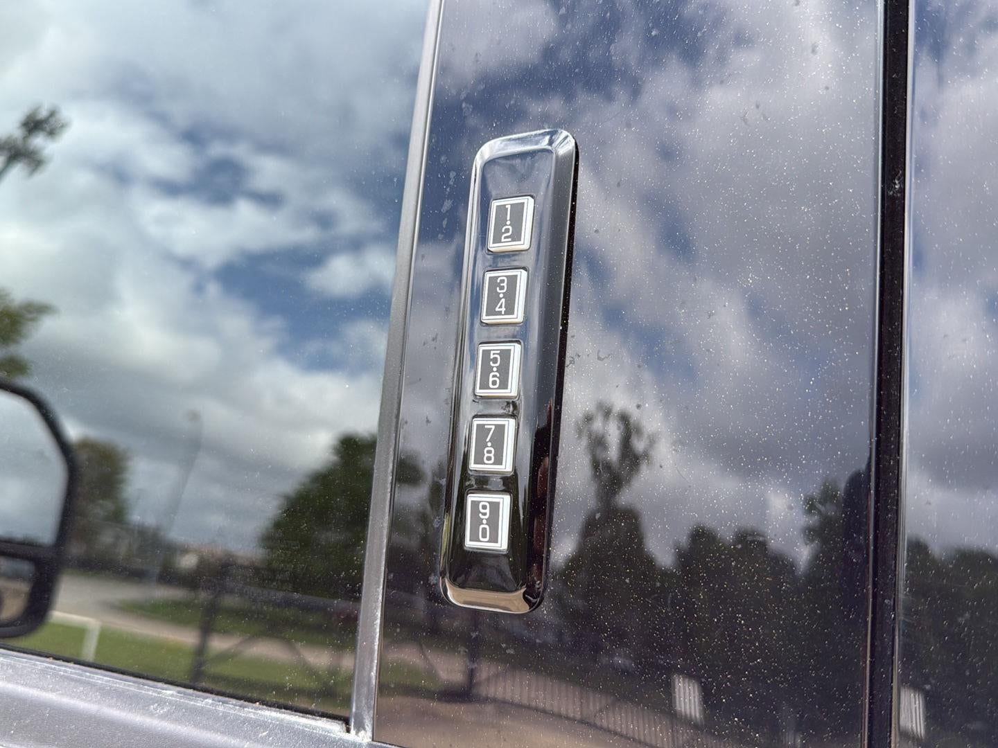 2024 Ford Super Duty F-250 LARIAT