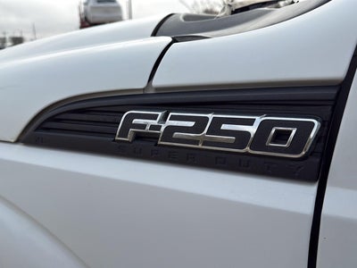 2016 Ford Super Duty F-250 2WD SuperCab 142 XLT