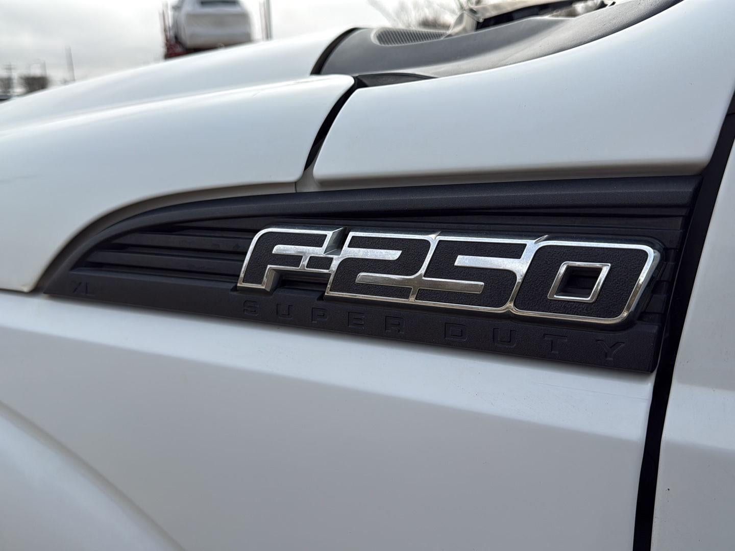 2016 Ford Super Duty F-250 2WD SuperCab 142 XLT