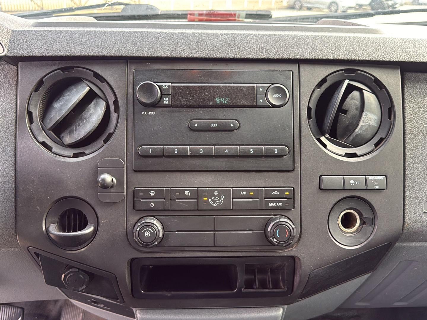 2016 Ford Super Duty F-250 2WD SuperCab 142 XLT