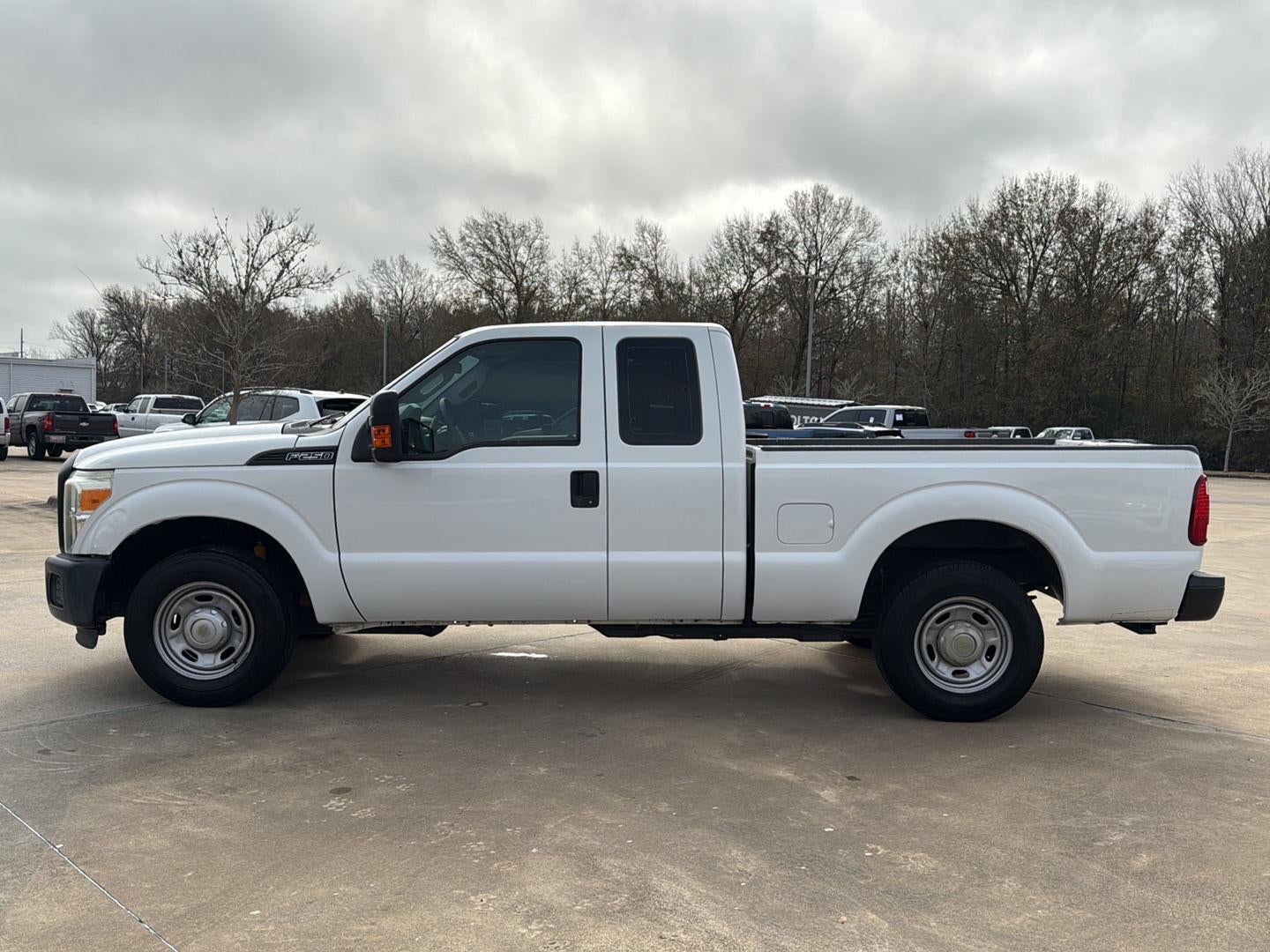 2016 Ford Super Duty F-250 2WD SuperCab 142 XLT
