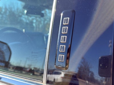 2023 Ford SUPER DUTY F-250 SRW LARIAT 4WD CREW CAB 6.75'