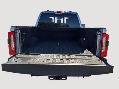 2023 Ford SUPER DUTY F-250 SRW LARIAT 4WD CREW CAB 6.75'