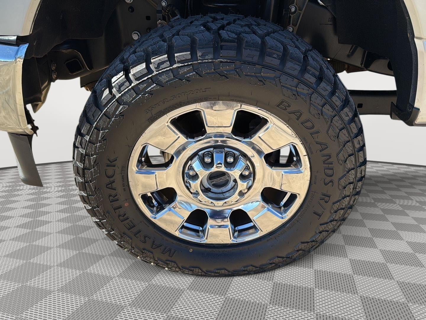 2023 Ford SUPER DUTY F-250 SRW LARIAT 4WD CREW CAB 6.75'