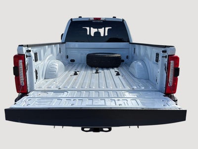 2023 Ford Super Duty F-350 LARIAT