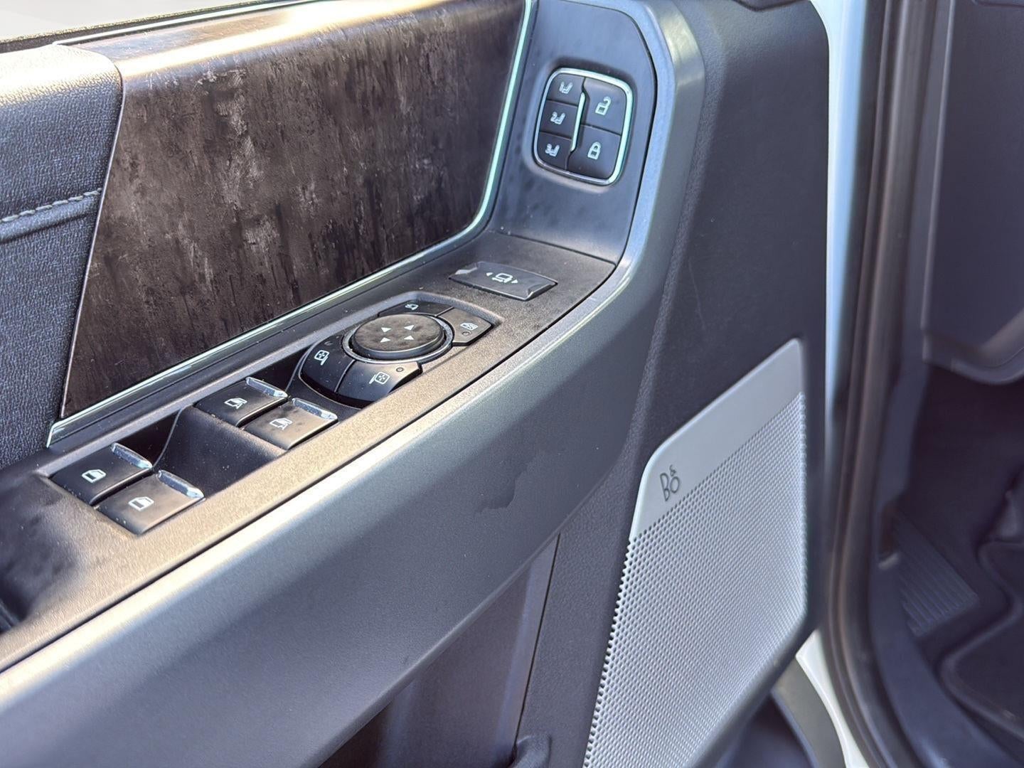 2023 Ford Super Duty F-350 LARIAT
