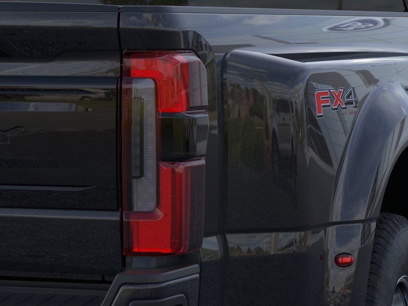 2026 Ford Super Duty F-350 (DRW) Platinum