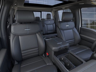 2025 Ford Super Duty F-350 (DRW) Platinum