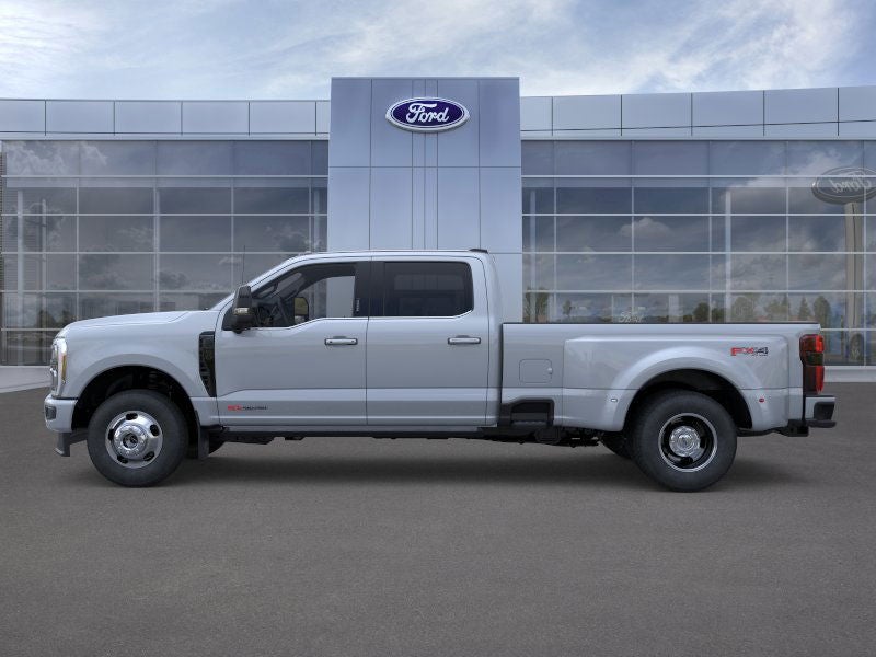 2026 Ford Super Duty F-350 (DRW) Platinum