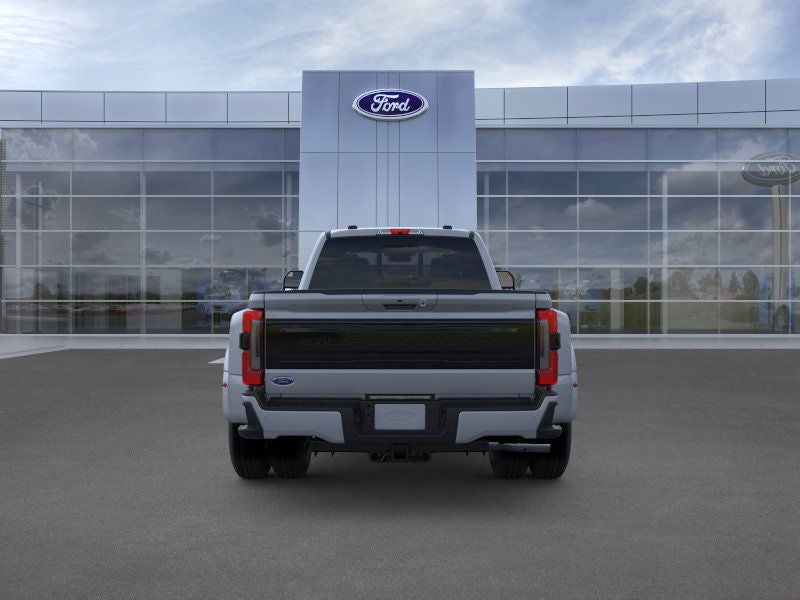 2026 Ford Super Duty F-350 (DRW) Platinum