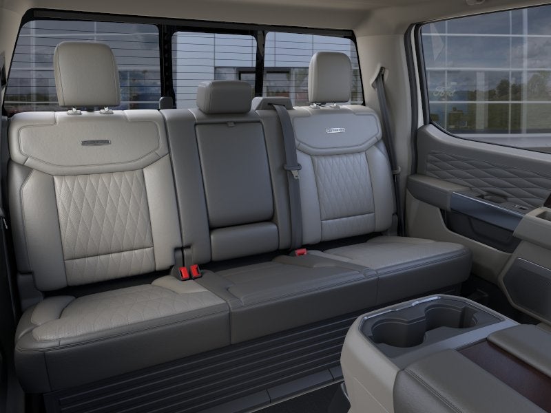 2026 Ford Super Duty F-350 (DRW) Platinum