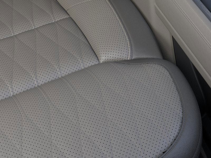 2026 Ford Super Duty F-350 (DRW) Platinum