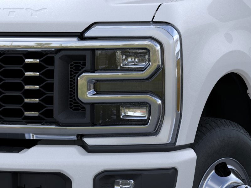 2025 Ford Super Duty F-350 (DRW) Platinum