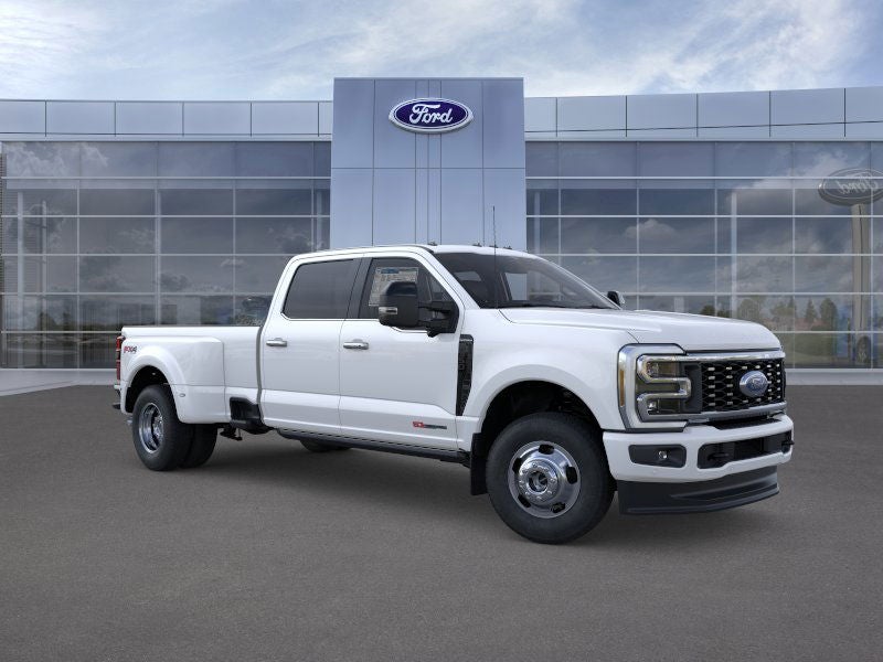2026 Ford Super Duty F-350 (DRW) Platinum