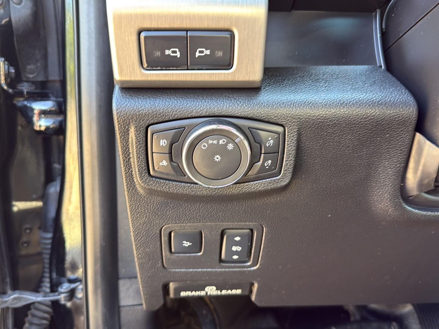 2017 Ford Super Duty F-350 (DRW) Platinum