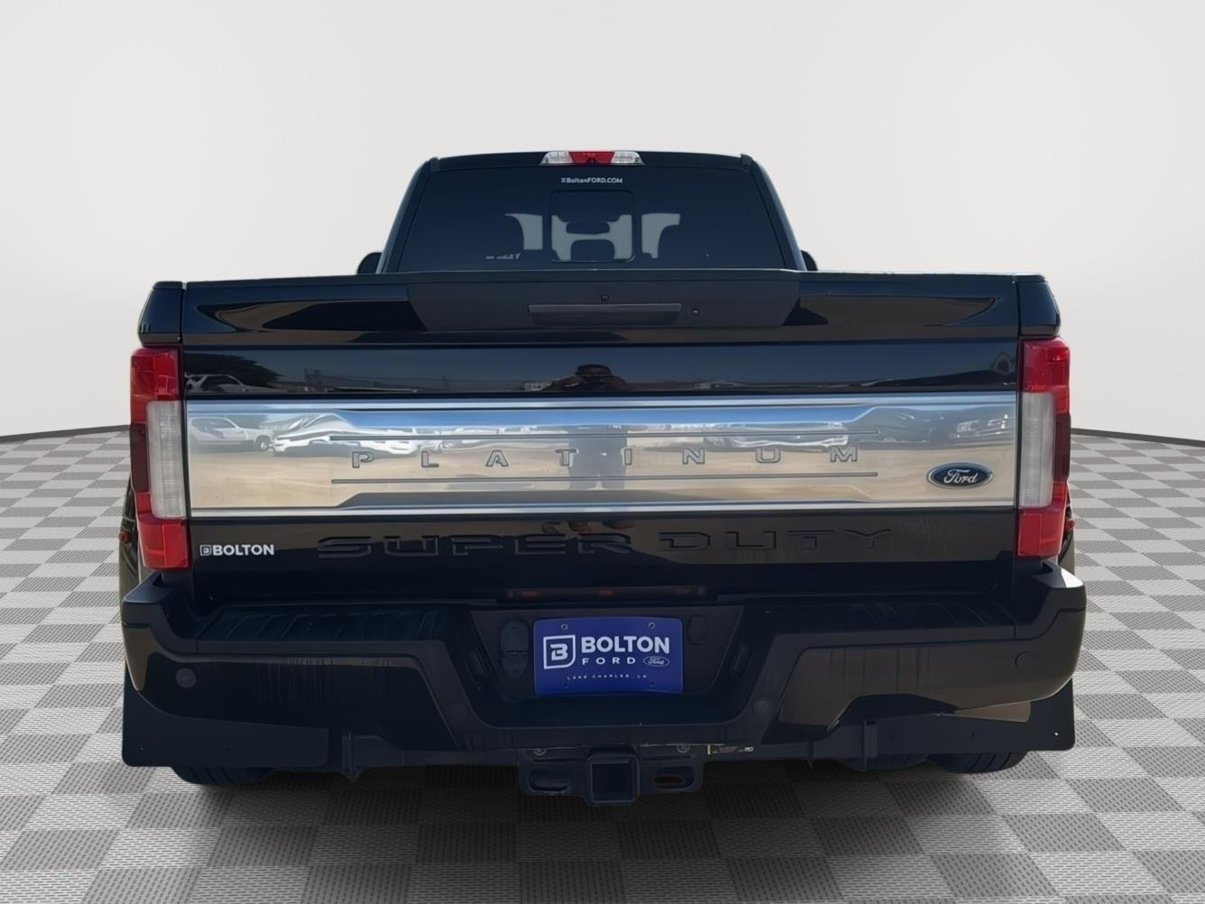 2017 Ford Super Duty F-350 (DRW) Platinum
