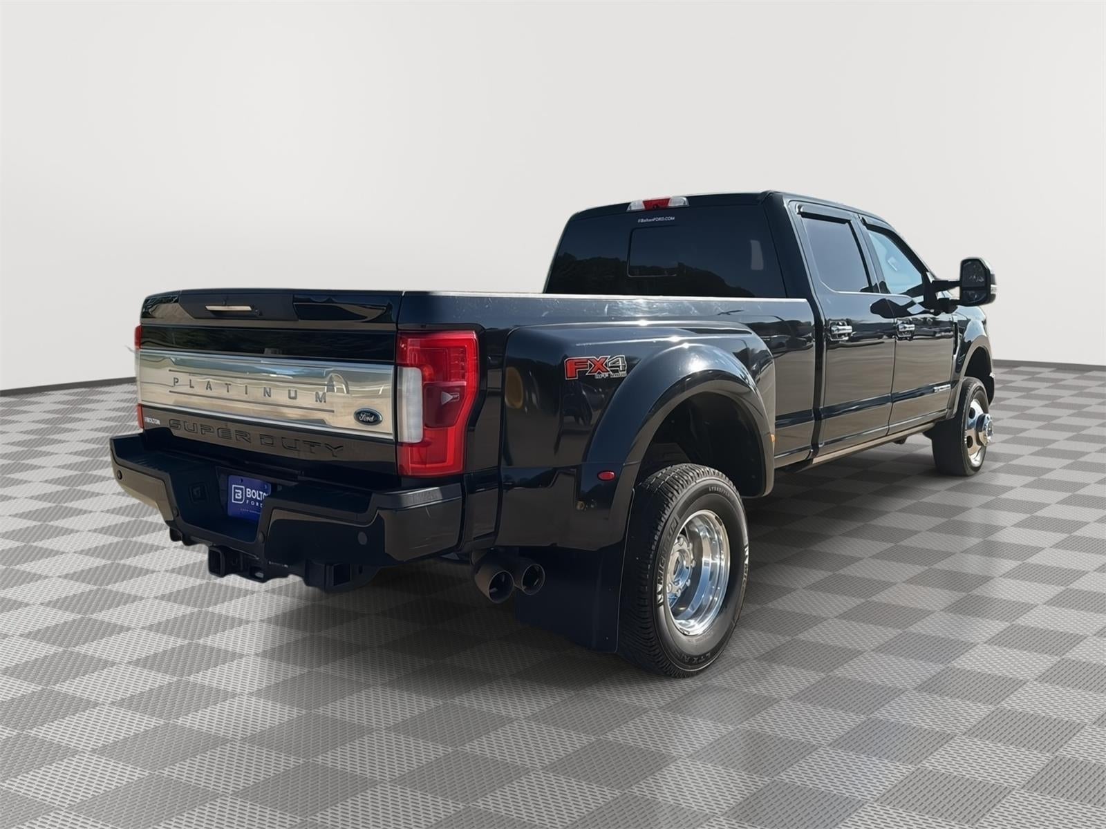2017 Ford Super Duty F-350 (DRW) Platinum