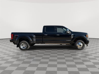 2017 Ford Super Duty F-350 (DRW) Platinum