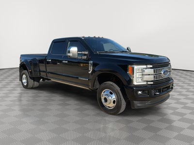 2017 Ford Super Duty F-350 (DRW) Platinum