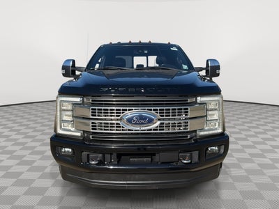 2017 Ford Super Duty F-350 (DRW) Platinum