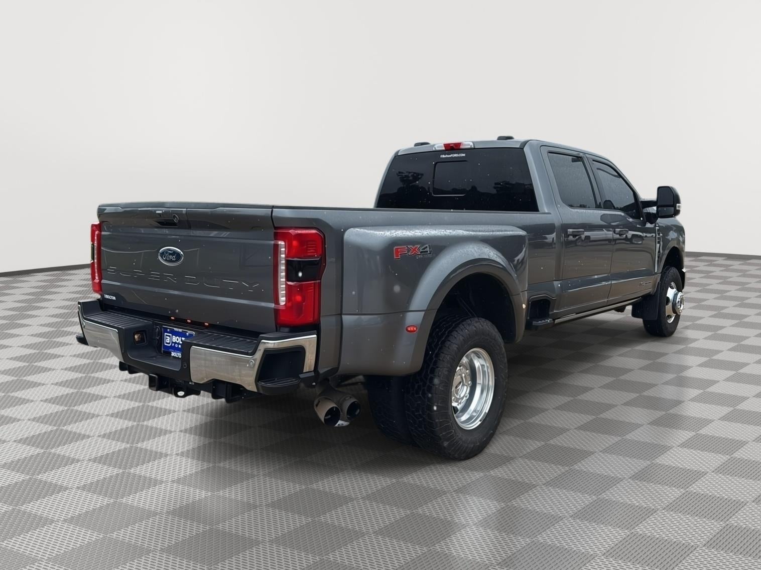 2024 Ford Super Duty F-350 (DRW) LARIAT