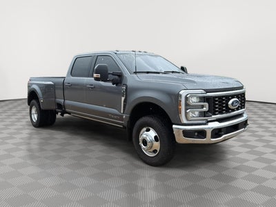 2024 Ford Super Duty F-350 (DRW) LARIAT