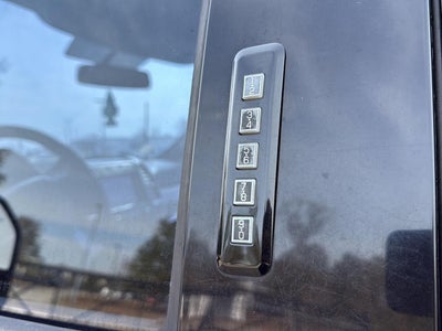 2017 Ford Super Duty F-350 (DRW) Lariat