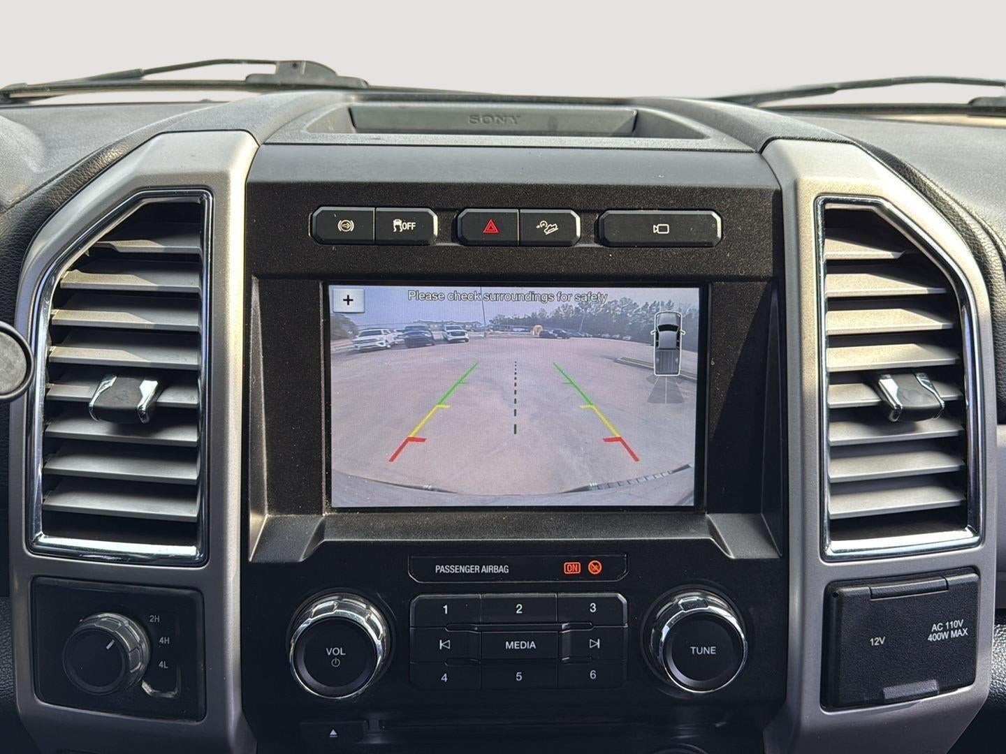 2017 Ford Super Duty F-350 (DRW) Lariat